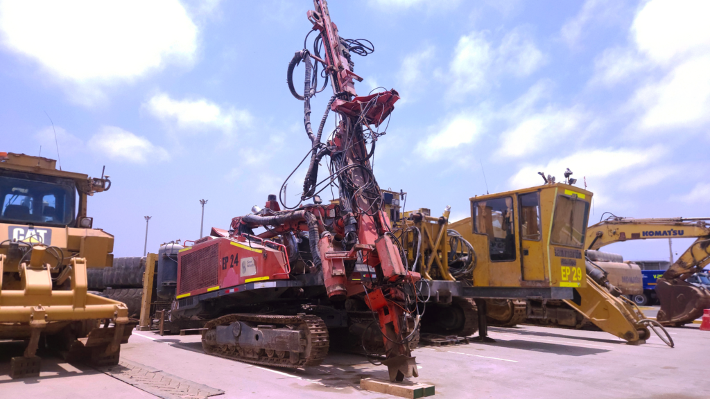 Perforadora SANDVIK DX700