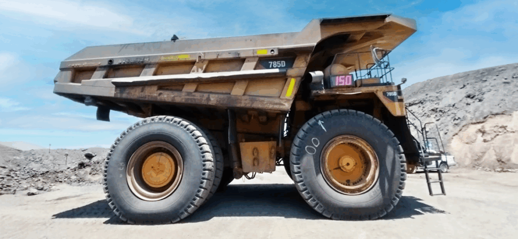 Camión fuera de carretera Caterpillar 785D