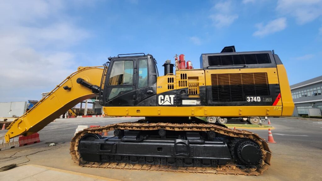 Excavadora Hidráulica sobre Orugas Caterpillar 374DL