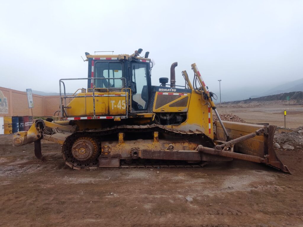 Tractor Komatsu D65EX