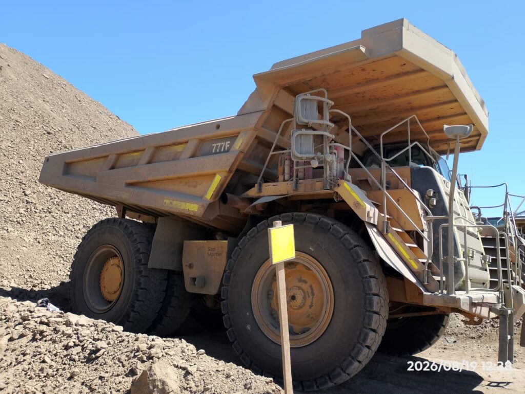 Camión fuera de carretera Caterpillar 777F